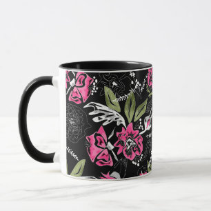 Nahtlose, blumenrosa Blume, grüne Blätter skizzier Tasse