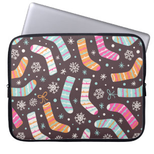 Nahtlose Darstellung mit Weihnachtssocken Laptopschutzhülle