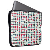 Nahtlose geometrische Mustergestaltung zur Illustr Laptopschutzhülle (Vorne Rechts)