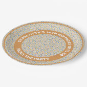 Nahtlose Muster der Sommerferien-Blume auf Grau Pappteller (Schrägansicht)