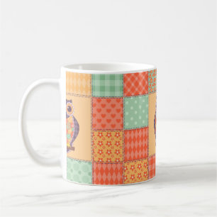 Nahtlose Patchwork-Eule-Muster. Vintager Hintergru Kaffeetasse