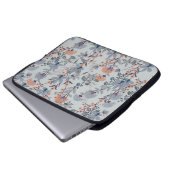 Nahtlose Patternwilde Blume, Abgeschieden auf blau Laptopschutzhülle (Vorne Knopf)
