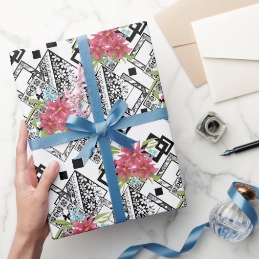 Nahtlose rosa Blume mit blumengeschmücktem Schwarz Geschenkpapier (Schenken)