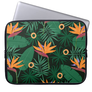 Nahtlose tropische Muster mit Strelitzia-Blume und Laptopschutzhülle