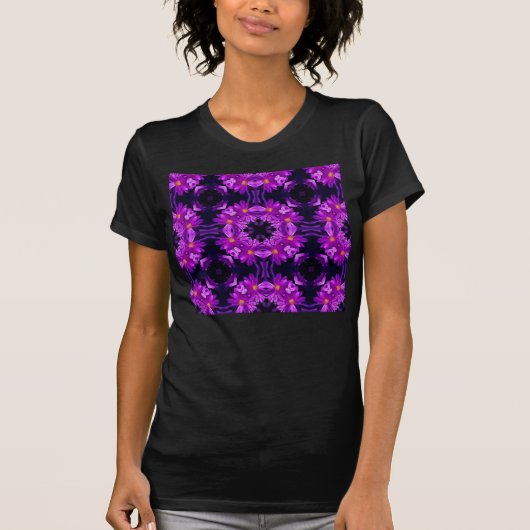 Nahtlose violette Blumen T-Shirt (Vorderseite)