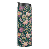 Nahtloser blumiger Hintergrund. Rosa Blume und Pac Thermosbecher (Nach rechts gedreht)