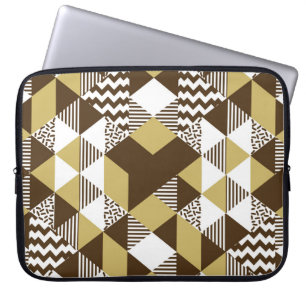 Nahtloses Dreieck: geometrische Goldmode. Laptopschutzhülle