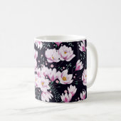 Nahtloses Federmuster mit Magnolien. Kaffeetasse (VorderseiteRechts)