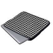 Nahtloses geometrisches Muster. Schwarzes Quadrat Laptopschutzhülle (Vorne Knopf)
