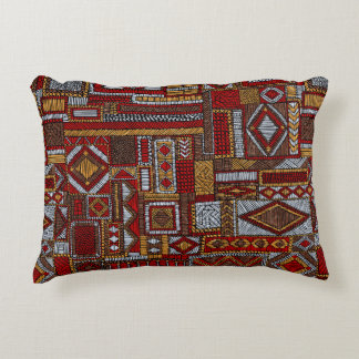 Nahtloses Muster im Patchwork-Stil. bestickt E Dekokissen