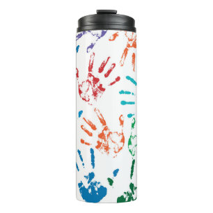 Nahtloses Muster mehrfarbiger menschlicher Hände a Thermosbecher