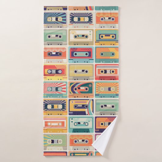 Nahtloses Muster mit Audiokassetten in einem Raste Badehandtuch (Badehandtuch)