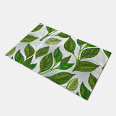 Nahtloses Muster mit Blätter aus grünem Tee Fußmatte (Schrägansicht)