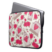 Nahtloses Muster mit Blume und Vogelkäfigen. Rose Laptopschutzhülle (Vorderseite Links)