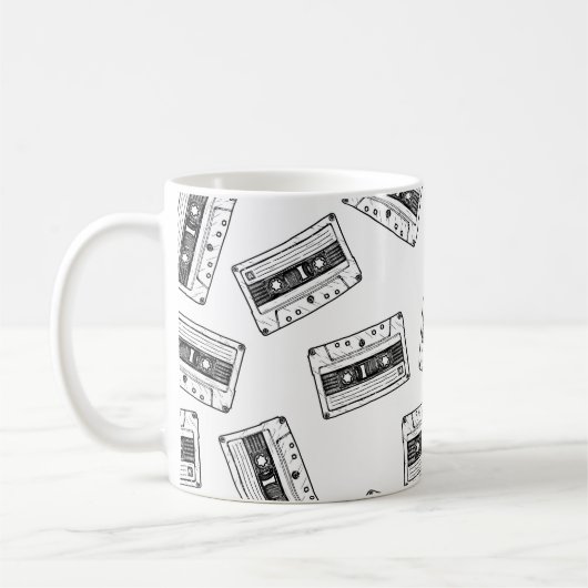 Nahtloses Muster mit Compact Cassette in Vintag Kaffeetasse (Links)