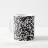 Nahtloses Muster mit doodlen gewölbten Linien in R Kaffeetasse (Vorderseite Links)