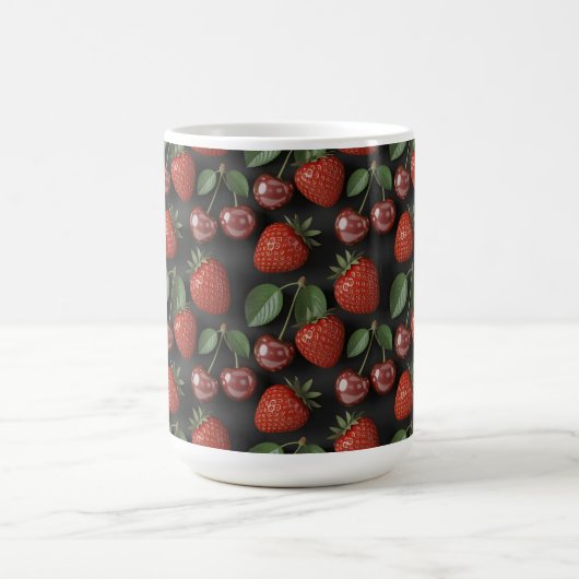 Nahtloses Muster mit Erdbeeren und Kirschen Kaffeetasse (Mittel)