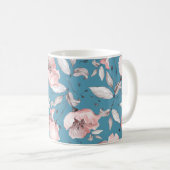 Nahtloses Muster mit Frühlingsblumen und Blätter. Kaffeetasse (VorderseiteRechts)