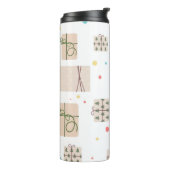 Nahtloses Muster mit Geschenkboxen. Geschenke Thermosbecher (Nach links gedreht)