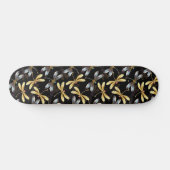Nahtloses Muster mit goldenen Libellen Skateboard (Horizontal)