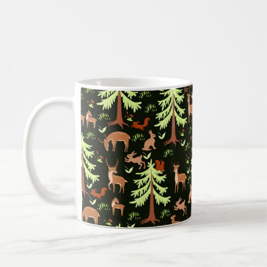 Nahtloses Muster mit Hirschen im Wald. Kaffeetasse (Links)