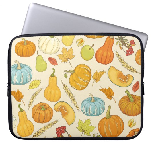Nahtloses Muster mit Kürbis, Herbstblättern, ca Laptopschutzhülle (Vorderseite)