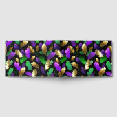 Nahtloses Muster mit Mardi Gras-Federn Gästebuch (Voll)
