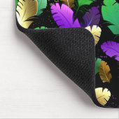 Nahtloses Muster mit Mardi Gras-Federn Mousepad (Ecke)