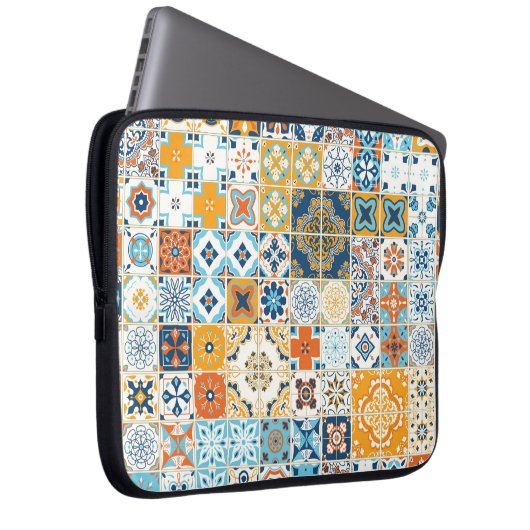 Nahtloses Muster mit portugiesischen Fliesen. Kran Laptopschutzhülle (Vorne Rechts)