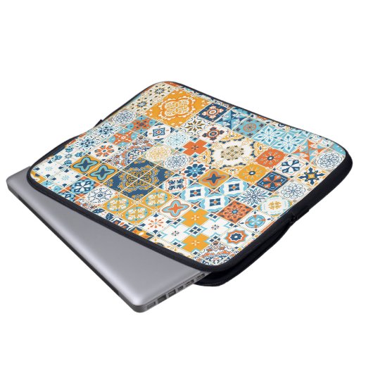 Nahtloses Muster mit portugiesischen Fliesen. Kran Laptopschutzhülle (Vorne Knopf)
