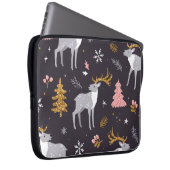 Nahtloses Muster mit Rentieren, Tannenbäumen und S Laptopschutzhülle (Vorne Rechts)