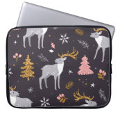 Nahtloses Muster mit Rentieren, Tannenbäumen und S Laptopschutzhülle (Vorderseite)