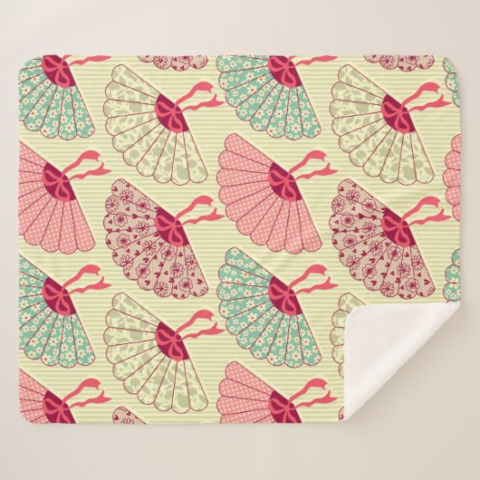 Nahtloses Muster mit Ventilatoren.  Sherpadecke (Vorderseite (Horizontal))