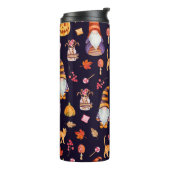 Nahtloses Muster mit Vintagen Halloween-Elementen. Thermosbecher (Nach links gedreht)