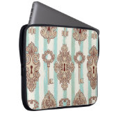 Nahtloses Muster mit Vintagen Schlüsseln und Schlö Laptopschutzhülle (Vorne Rechts)