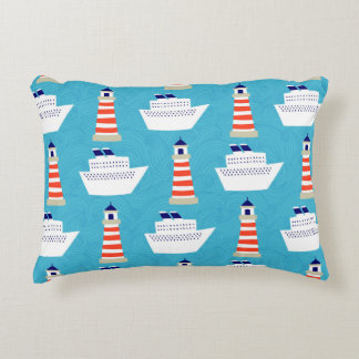 Nahtloses Muster mit Wellen, Leuchttürmen und Krus Dekokissen