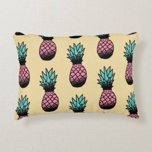 Nahtloses Muster niedlicher handgezogener Ananas Dekokissen