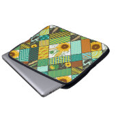 Nahtloses Patchwork mit Getreide, Sonnenblumen Laptopschutzhülle (Vorne Knopf)