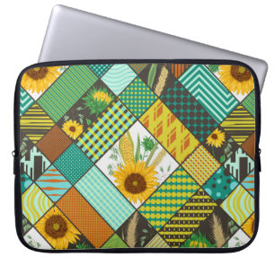 Nahtloses Patchwork mit Getreide, Sonnenblumen Laptopschutzhülle