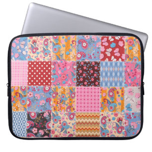 Nahtloses Patchwork, süßes Stoffmuster. Laptopschutzhülle
