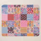 Nahtloses Patchwork, süßes Stoffmuster. Sherpadecke (Vorderseite (Horizontal))