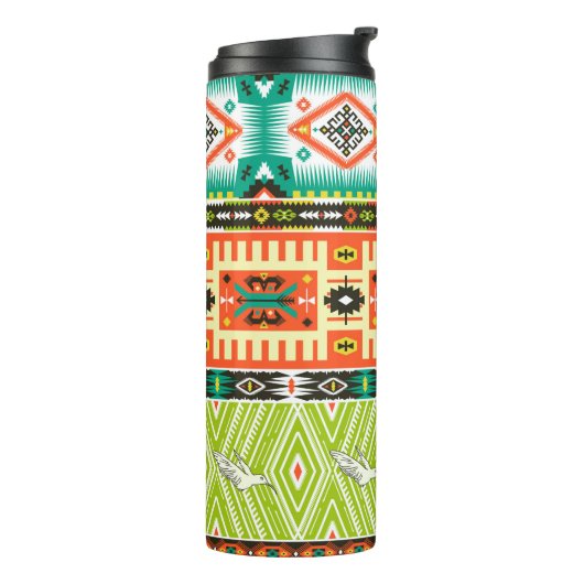 Nahtloses Stammmuster mit geometrischen Elementen Thermosbecher (Nach links gedreht)