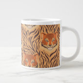 Nahtloses Tigerstreifenmuster Jumbo-Tasse (Rechts)