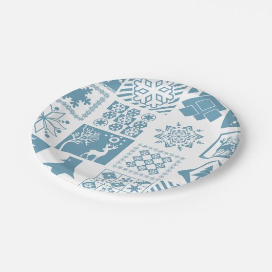 Nahtloses Weihnachts-Patchwork-Schneeflocken-Butto Pappteller (Schrägansicht)
