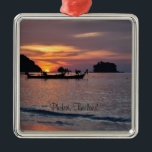 Nai Yang Beach, Phuket, Thailand Ornament Aus Metall<br><div class="desc">Nai Yang Beach,  Phuket,  thailändischer Sonnenuntergang,  mit einer Beschriftung versehen.</div>