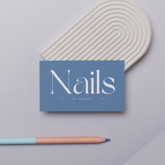 Nails Bold Typografie Dusty Blue Visitenkarte