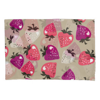 Naive Erdbeeren: Beige Hintergrund Nahtlos. Kissenbezug