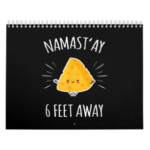 Namastay 6 Fuß weg Kawaii Niedlicher Käse Yoga Lov Kalender