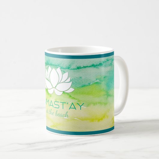 Namastay am Strand Wasserfarbe Kaffeetasse (VorderseiteRechts)