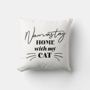 Namastay Zuhause mit meiner Katze Kissen